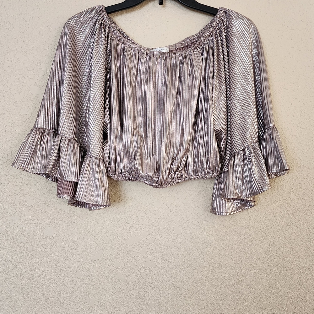 Mod on Trend Off Shoulder Metallic Foil Top